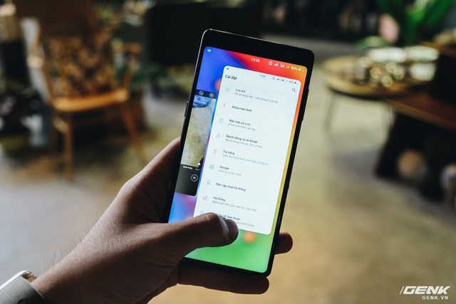Trên tay & đánh giá nhanh Bphone 3 giá từ 6.99 triệu: Cuối cùng, người Việt đã có một chiếc smartphone đáng để tự hào - Ảnh 15. Trên tay & đánh giá nhanh Bphone 3 giá từ 6.99 triệu: Cuối cùng, người Việt đã có một chiếc smartphone đáng để tự hào - Ảnh 15.