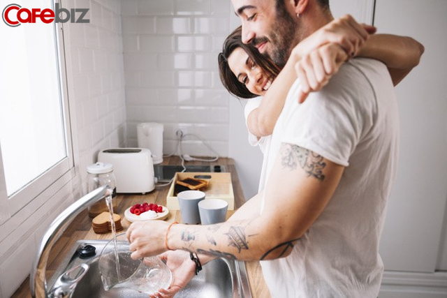 Khoa học chứng minh: Rửa bát giúp vợ mỗi ngày, đàn ông sẽ có sự nghiệp thành công hơn! - Ảnh 1. Khoa học chứng minh: Rửa bát giúp vợ mỗi ngày, đàn ông sẽ có sự nghiệp thành công hơn! - Ảnh 1.