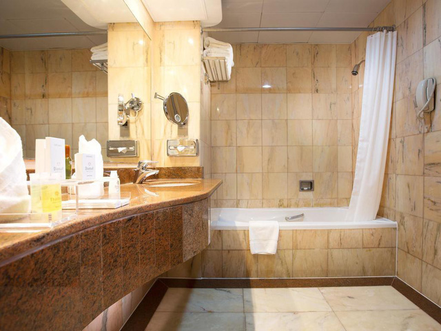 Trước trận quyết đấu Yemen, tuyển Việt Nam chuyển tới ở resort sang chảnh bậc nhất UAE - Ảnh 6. Trước trận quyết đấu Yemen, tuyển Việt Nam chuyển tới ở resort sang chảnh bậc nhất UAE - Ảnh 6.