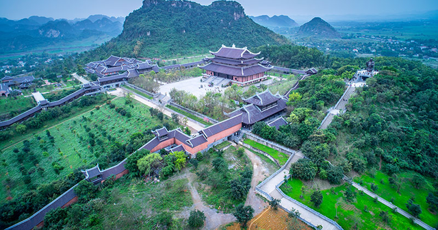 Đại gia ăn chay Xuân Trường: Doanh nhân kín tiếng rước xá lợi Phật, mua thiên thạch mặt trăng, xây ngôi chùa lớn nhất thế giới - Ảnh 1. Đại gia ăn chay Xuân Trường: Doanh nhân kín tiếng rước xá lợi Phật, mua thiên thạch mặt trăng, xây ngôi chùa lớn nhất thế giới - Ảnh 1.