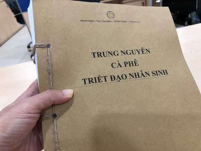 Trung Nguyên cà phê đạo: Nguồn cơn phía sau cuộc ly hôn đầy tranh cãi giữa ông Đặng Lê Nguyên Vũ và bà Lê Hoàng Diệp Thảo - Ảnh 1. Trung Nguyên cà phê đạo: Nguồn cơn phía sau cuộc ly hôn đầy tranh cãi giữa ông Đặng Lê Nguyên Vũ và bà Lê Hoàng Diệp Thảo - Ảnh 1.