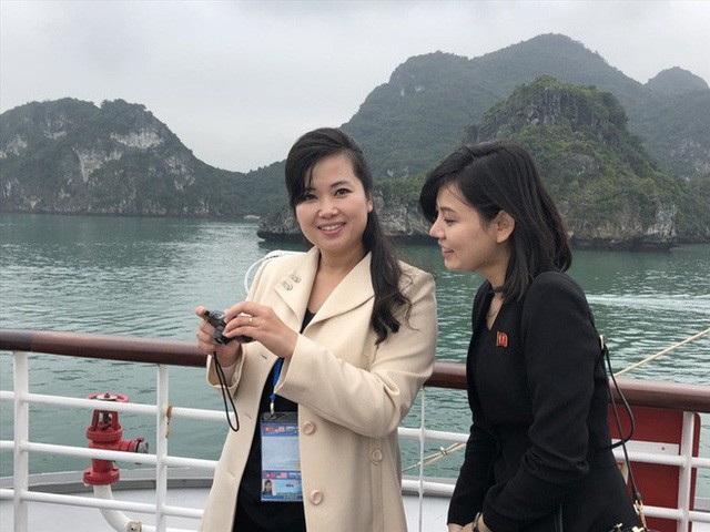 Nữ ca sĩ nổi tiếng Triều Tiên tháp tùng Chủ tịch Kim Jong Un tới Việt Nam quyền lực cỡ nào? - Ảnh 2. Nữ ca sĩ nổi tiếng Triều Tiên tháp tùng Chủ tịch Kim Jong Un tới Việt Nam quyền lực cỡ nào? - Ảnh 2.