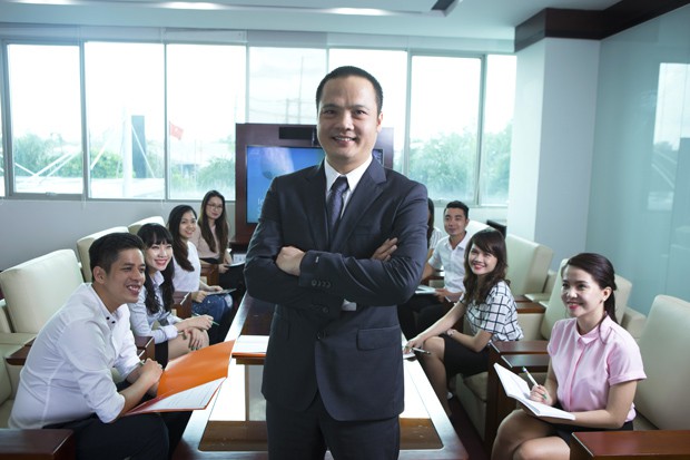 Ông Nguyễn Văn Khoa trở thành tân Tổng giám đốc FPT, thay thế ông Bùi Quang Ngọc - Ảnh 1. Ông Nguyễn Văn Khoa trở thành tân Tổng giám đốc FPT, thay thế ông Bùi Quang Ngọc - Ảnh 1.