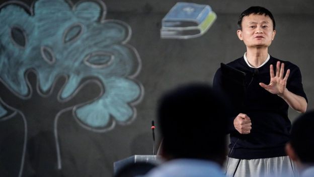 Jack Ma: Bạn phải quen với thất bại, tôi từng được 1 điểm Toán thi vào đại học và là người duy nhất trong 24 ứng viên bị KFC từ chối vì không ưa nhìn và thấp bé - Ảnh 3. Jack Ma: Bạn phải quen với thất bại, tôi từng được 1 điểm Toán thi vào đại học và là người duy nhất trong 24 ứng viên bị KFC từ chối vì không ưa nhìn và thấp bé - Ảnh 3.