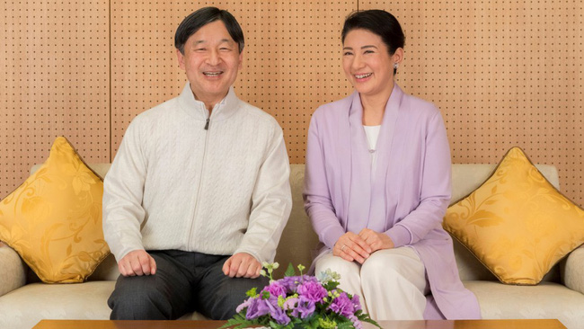 Con đường trở thành “mẫu nghi thiên hạ” của Hoàng hậu Nhật Bản Michiko và con dâu Masako: Chứa đầy máu và nước mắt cùng góc khuất đáng sợ ít ai biết - Ảnh 9. Con đường trở thành “mẫu nghi thiên hạ” của Hoàng hậu Nhật Bản Michiko và con dâu Masako: Chứa đầy máu và nước mắt cùng góc khuất đáng sợ ít ai biết - Ảnh 9.