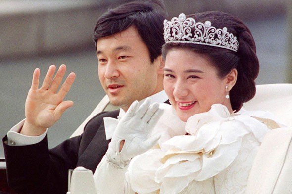 Con đường trở thành “mẫu nghi thiên hạ” của Hoàng hậu Nhật Bản Michiko và con dâu Masako: Chứa đầy máu và nước mắt cùng góc khuất đáng sợ ít ai biết - Ảnh 4. Con đường trở thành “mẫu nghi thiên hạ” của Hoàng hậu Nhật Bản Michiko và con dâu Masako: Chứa đầy máu và nước mắt cùng góc khuất đáng sợ ít ai biết - Ảnh 4.