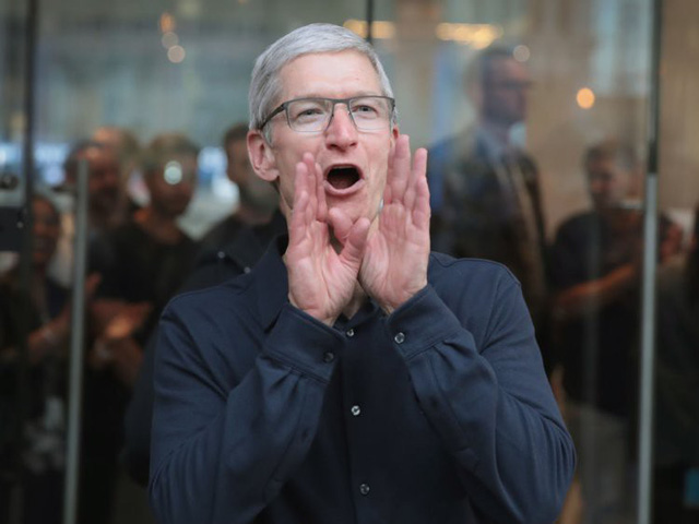 Điều hành công ty nghìn tỷ USD, Tim Cook cho rằng tiền bạc không tạo động lực cho mình, vẫn mua đồ lót giảm giá và muốn quyên góp hết tiền bạc sau khi trả học phí cho cháu trai - Ảnh 2. Điều hành công ty nghìn tỷ USD, Tim Cook cho rằng tiền bạc không tạo động lực cho mình, vẫn mua đồ lót giảm giá và muốn quyên góp hết tiền bạc sau khi trả học phí cho cháu trai - Ảnh 2.