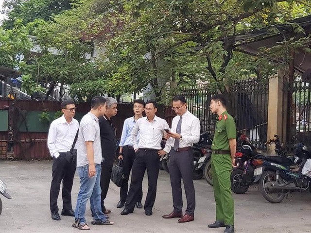 [CẬP NHẬT] Tài xế Doãn Quý Phiến thực nghiệm hiện trường vụ bé trai trường Gateway tử vong - Ảnh 6.