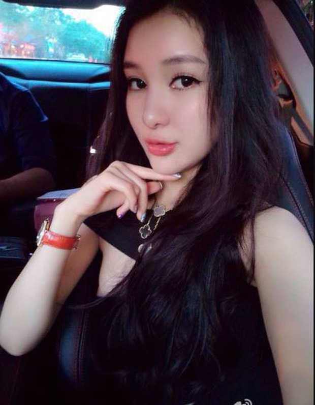 Quách Mỹ Mỹ: Yêu nữ hàng hiệu xuất thân từ gia đình tội phạm và góc khuất bán dâm, cá độ chao đảo cả showbiz Hoa ngữ - Ảnh 1. Quách Mỹ Mỹ: Yêu nữ hàng hiệu xuất thân từ gia đình tội phạm và góc khuất bán dâm, cá độ chao đảo cả showbiz Hoa ngữ - Ảnh 1.
