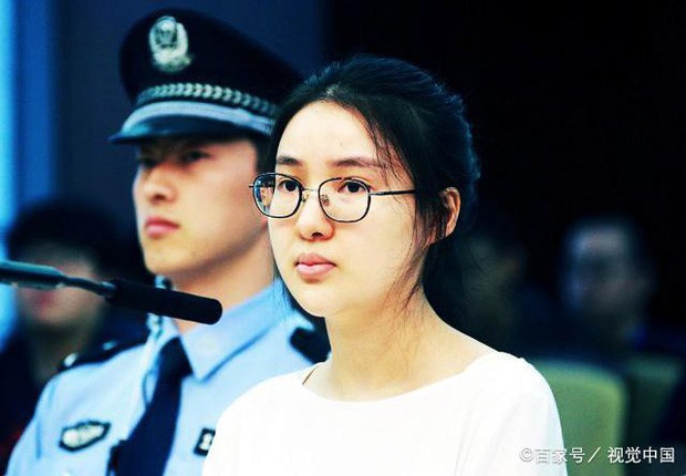 Quách Mỹ Mỹ: Yêu nữ hàng hiệu xuất thân từ gia đình tội phạm và góc khuất bán dâm, cá độ chao đảo cả showbiz Hoa ngữ - Ảnh 17. Quách Mỹ Mỹ: Yêu nữ hàng hiệu xuất thân từ gia đình tội phạm và góc khuất bán dâm, cá độ chao đảo cả showbiz Hoa ngữ - Ảnh 17.