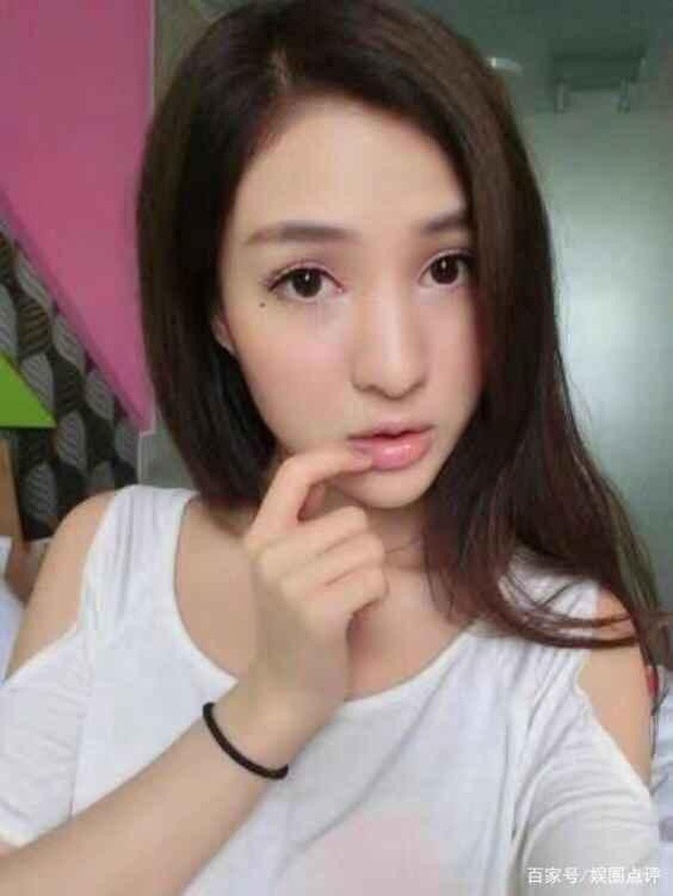 Quách Mỹ Mỹ: Yêu nữ hàng hiệu xuất thân từ gia đình tội phạm và góc khuất bán dâm, cá độ chao đảo cả showbiz Hoa ngữ - Ảnh 9. Quách Mỹ Mỹ: Yêu nữ hàng hiệu xuất thân từ gia đình tội phạm và góc khuất bán dâm, cá độ chao đảo cả showbiz Hoa ngữ - Ảnh 9.