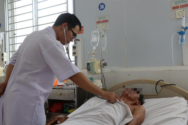 Người đàn ông ở Hà Tĩnh bị vi khuẩn ăn thịt người tấn công ngón chân - Ảnh 1. Người đàn ông ở Hà Tĩnh bị vi khuẩn ăn thịt người tấn công ngón chân - Ảnh 1.